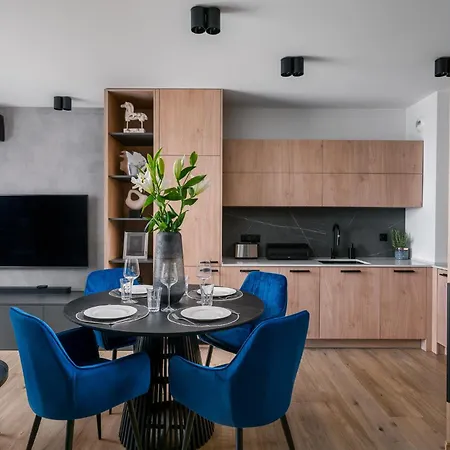 شقة View Apartment, Free Underground Parking, Square 6 Min *