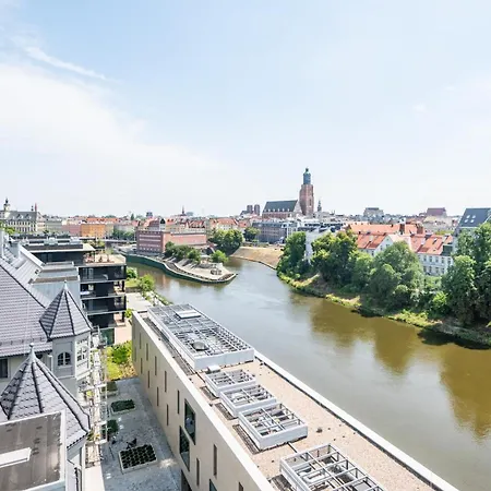 Nice View Apartment, Free Underground Parking, City Square 6 Min * Wroclaw